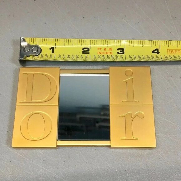 COPY - Vintage CHRISTIAN DIOR Gold Sliding Mirror Compact Purse Size Women'sAcc… - Picture 3 of 4